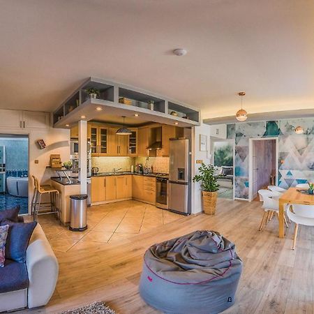 Riverside Apartman**** Miskolc Luaran gambar