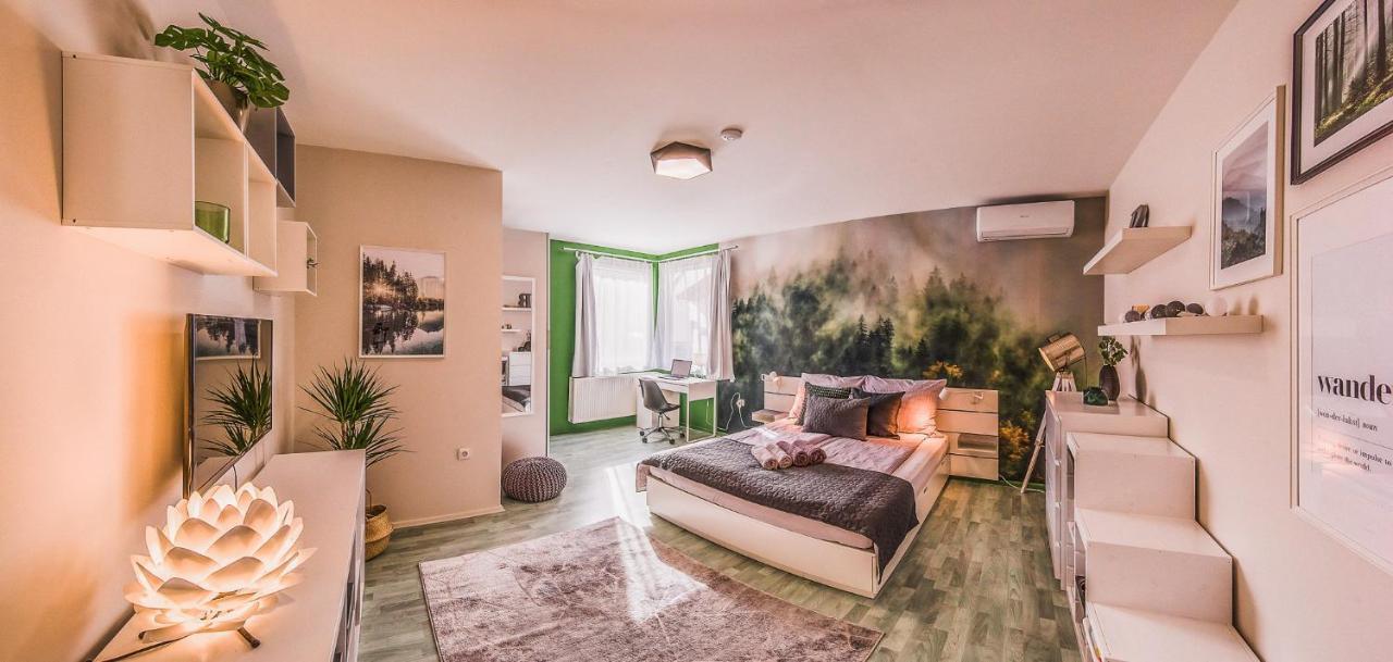 Riverside Apartman**** Miskolc Luaran gambar