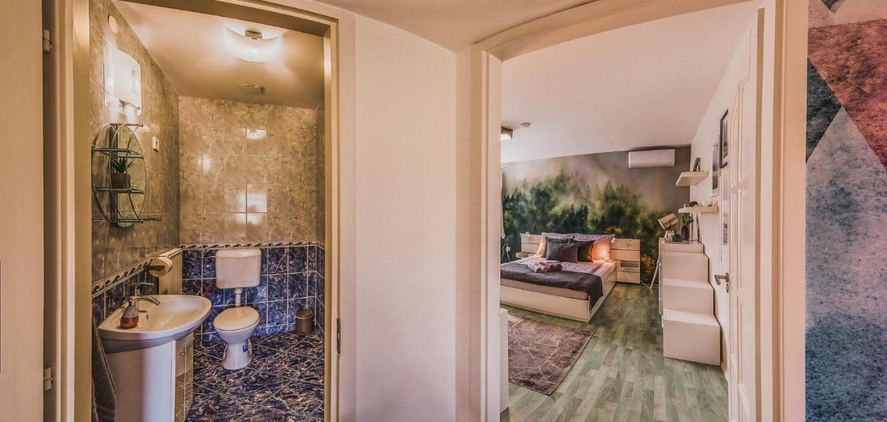 Riverside Apartman**** Miskolc Luaran gambar